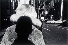 Lee Friedlander, New York City, 1966 © Lee Friedlander, courtesy Fraenkel Gallery, San Francisco and Luhring Augustine, New York. Image courtesy Zander Galerie Lee Friedlander, New York City, 1966 © Lee Friedlander, courtesy Fraenkel Gallery, San Francisco and Luhring Augustine, New York. Image courtesy Zander Galerie